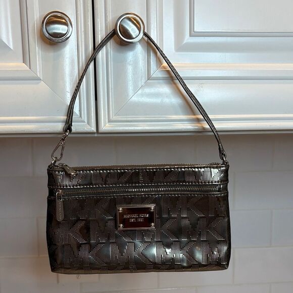 Michael Kors Bag Purse Handbag Metallic Embossed Logo Mini Bag Pocketbook - Picture 1 of 15